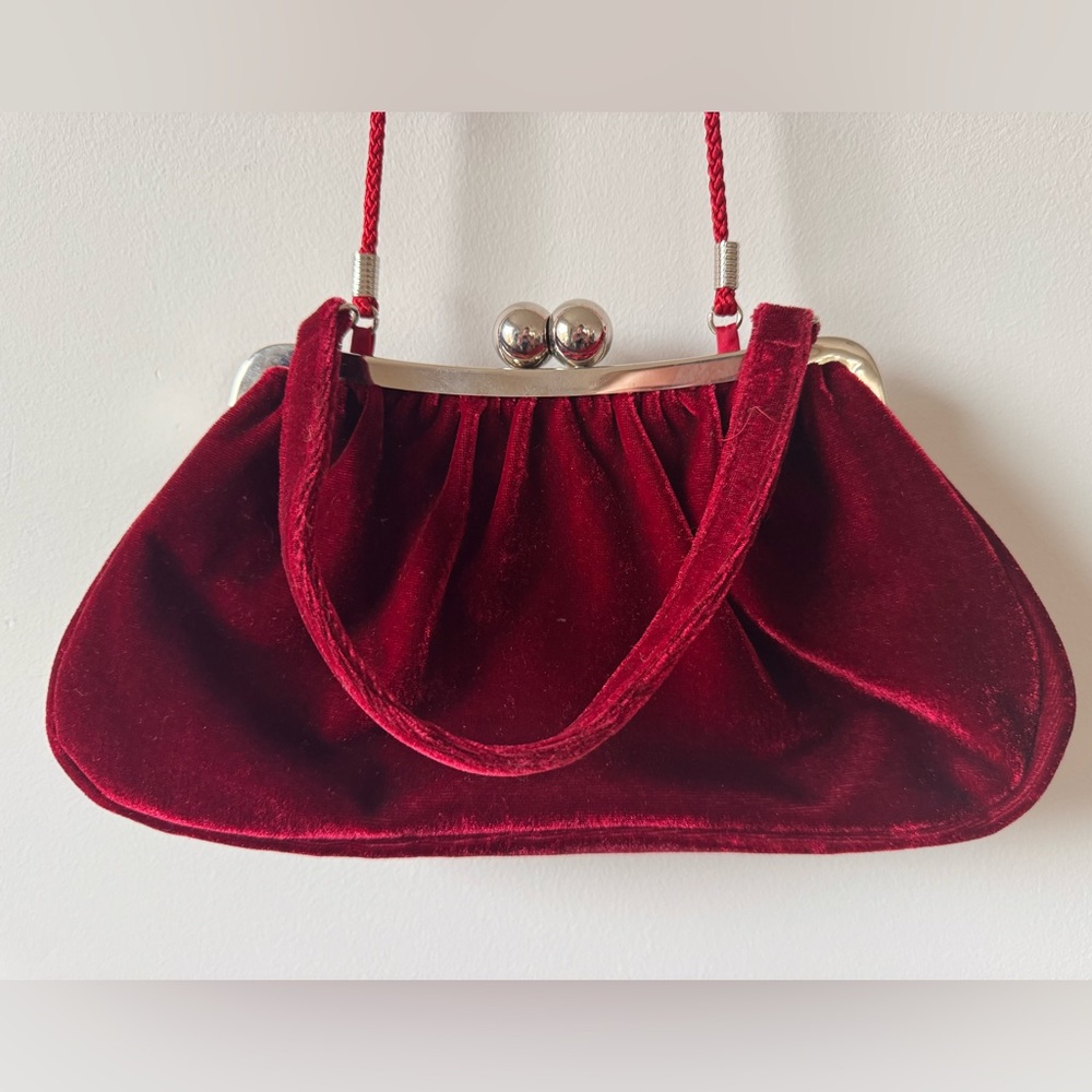 Elegant Red Velvet Purse with Oversized Clasp